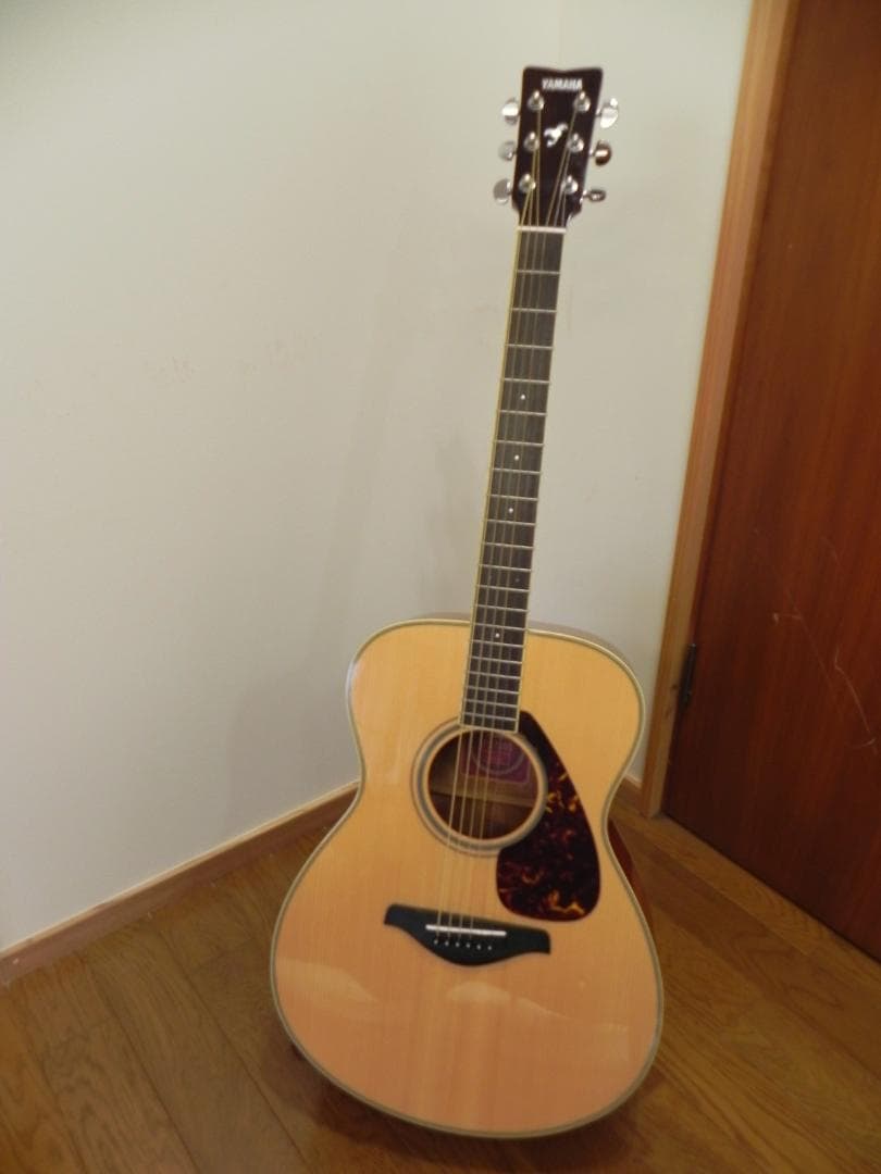 ヤマハYAMAHA アコギアコースティックギター FS720S