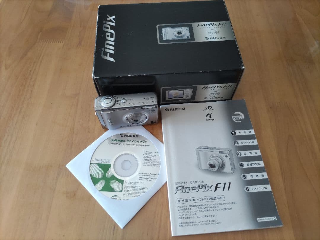 Fujifilm FinePix F11 デジタルカメラ 富士フイルム FinePix F11 価格