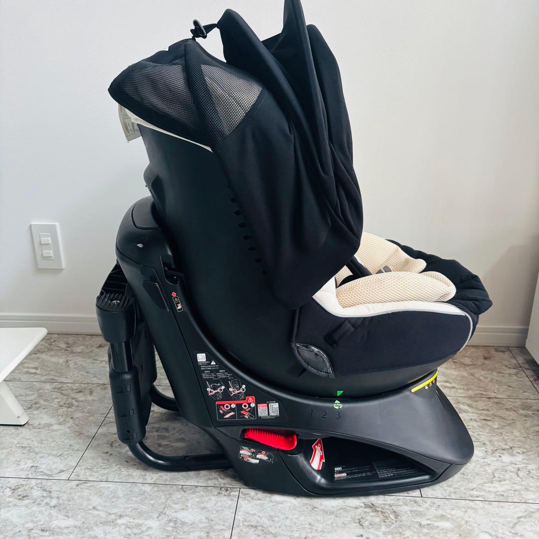 【美品】 エールベベ クルット NT2 プラウド チャイルドシート ブラック