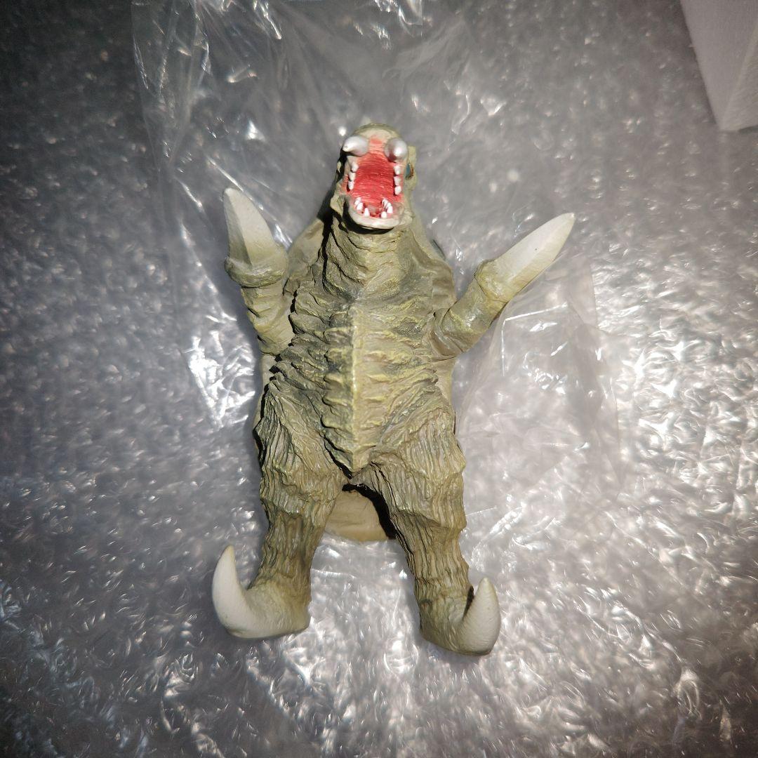 地球防衛軍秘密基地本部　グラナダス　帰ってきたウルトラマン　フィギュア