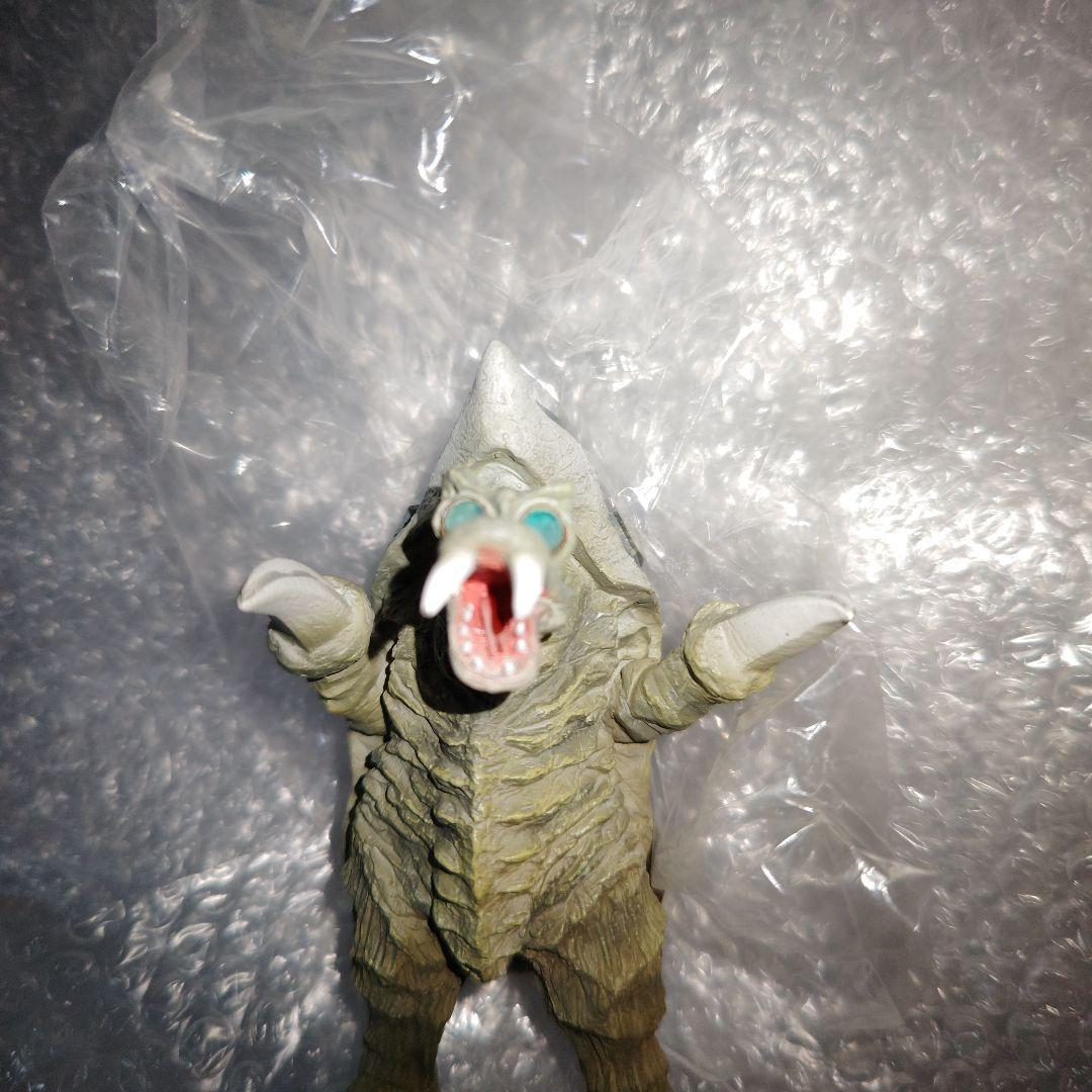 地球防衛軍秘密基地本部　グラナダス　帰ってきたウルトラマン　フィギュア