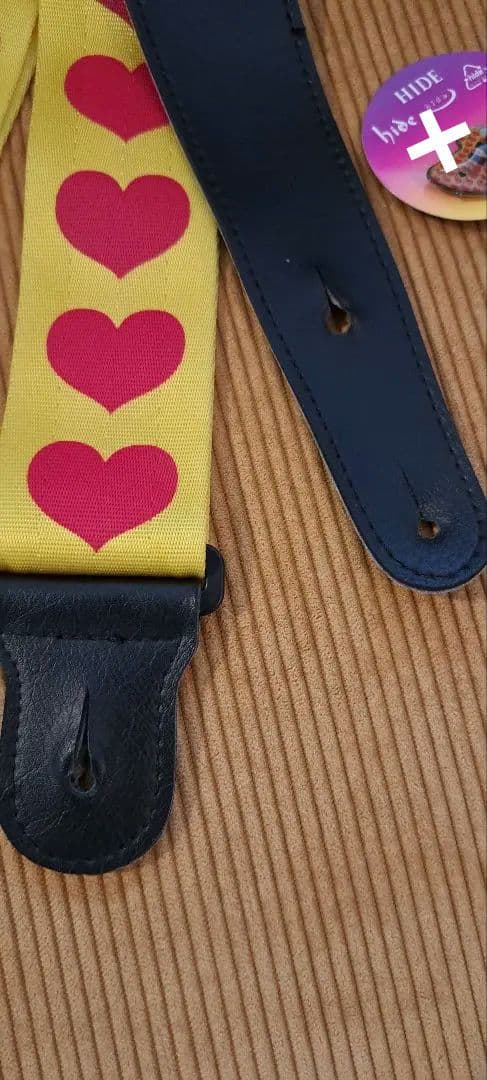 フェルナンデス　hide イエローハート ストラップ