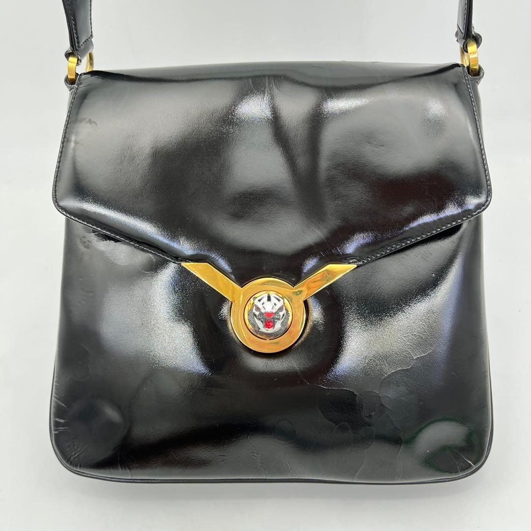 GUCCI ワンショルダーバッグ 肩掛け ゴールド金具 タイガー エナメル 黒