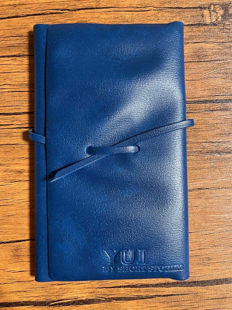 YUI 直筆サイン入り手帳 - メルカリ