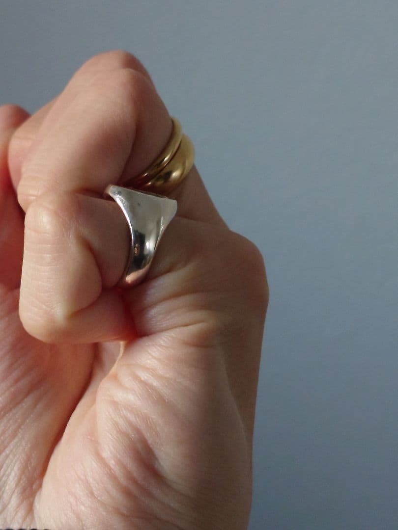 9号【FREDRICK GROVE 】シグネットリングBUNNEY gigi