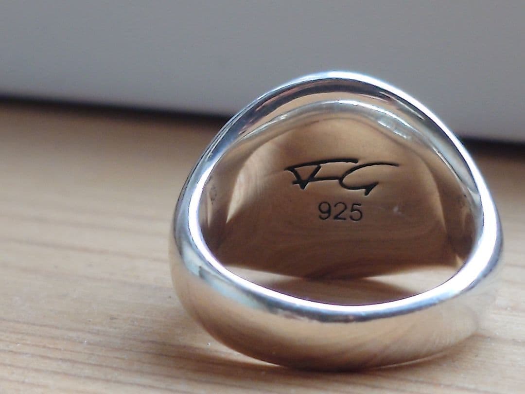 9号【FREDRICK GROVE 】シグネットリングBUNNEY gigi