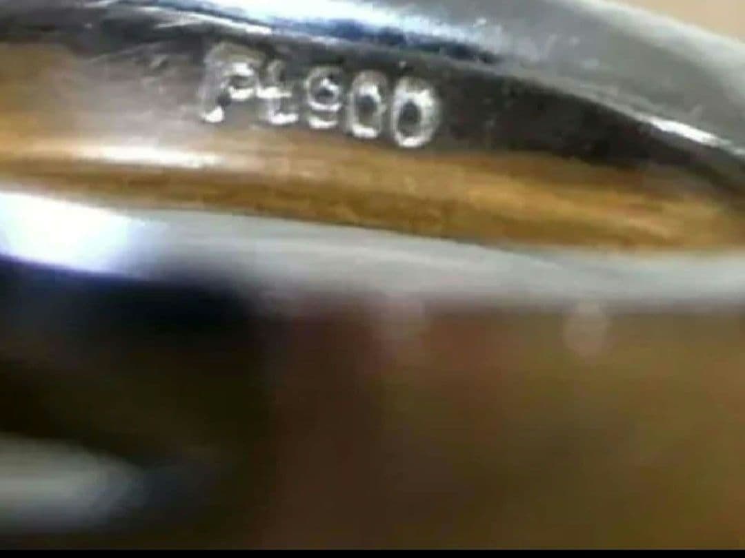 プラチナ900 天然エメラルドリング