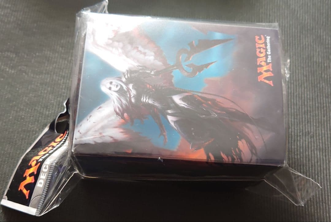 mtg ultrapro 浄化の天使、アヴァシン デッキケース soi - メルカリ