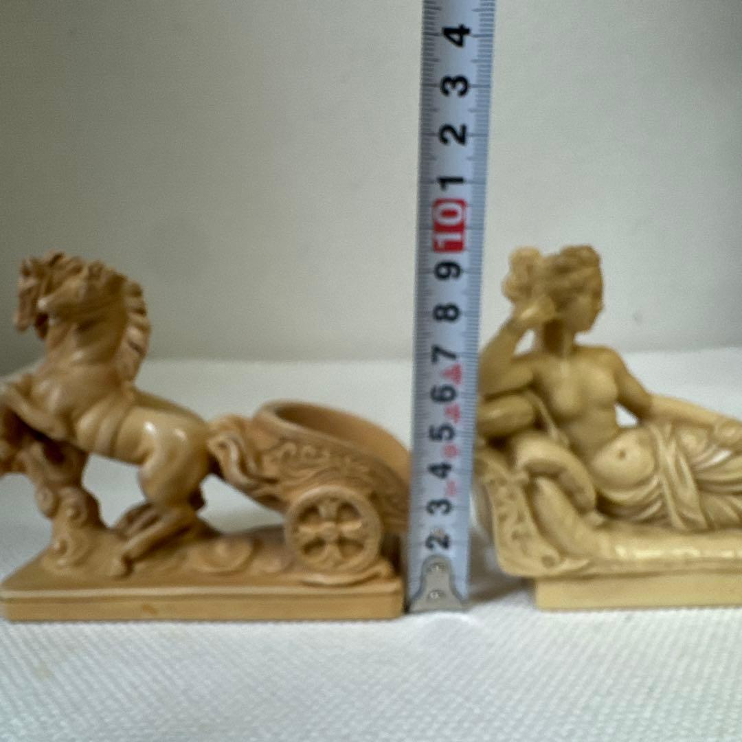 ギリシャ古代裸のりんごを持つ女性 馬の二輪車 2個セット イタリア