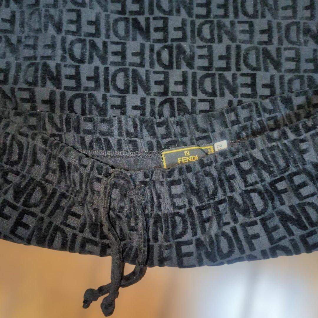 FENDI ロゴベロア調 タイトスカート