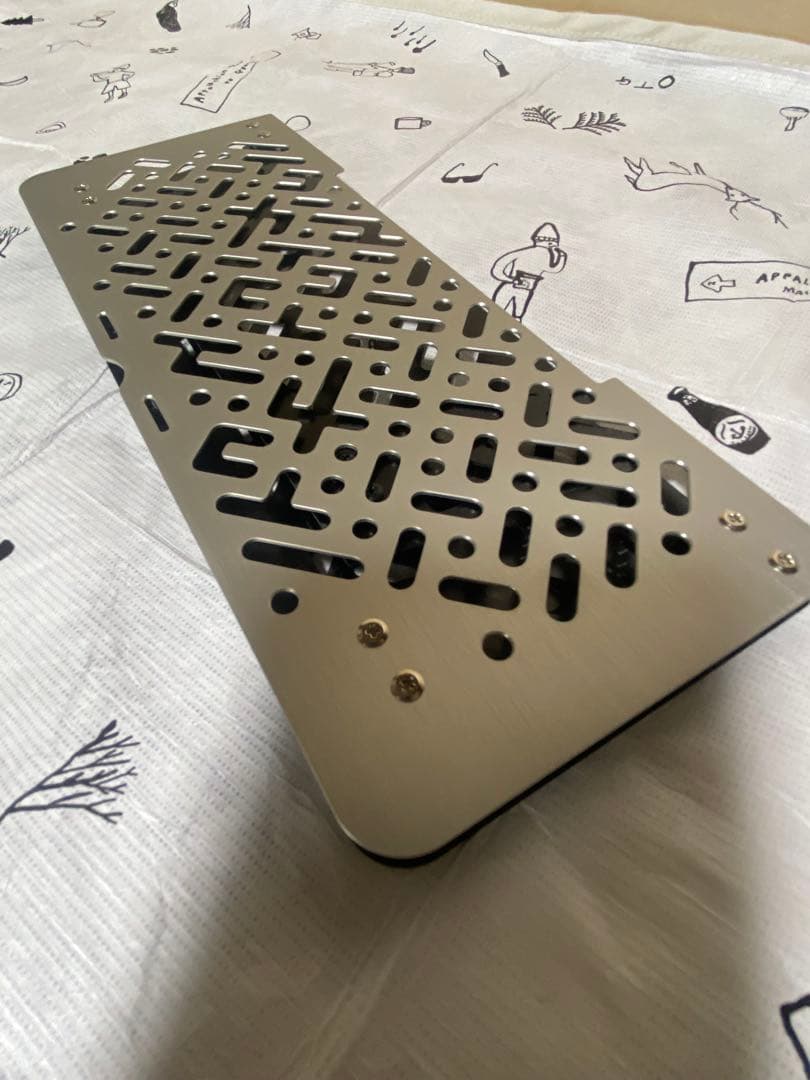 ノイコヤマイコnoicoyamaico カーボン&アルミ テーブル