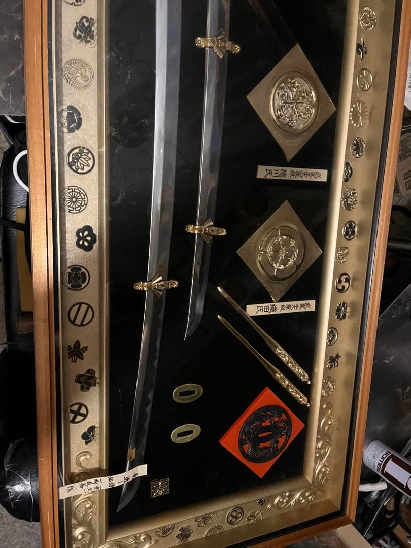 日本刀模造刀額飾り 、模造刀額飾り 武家三大家家紋付き 、徳川 、織田 、豊臣