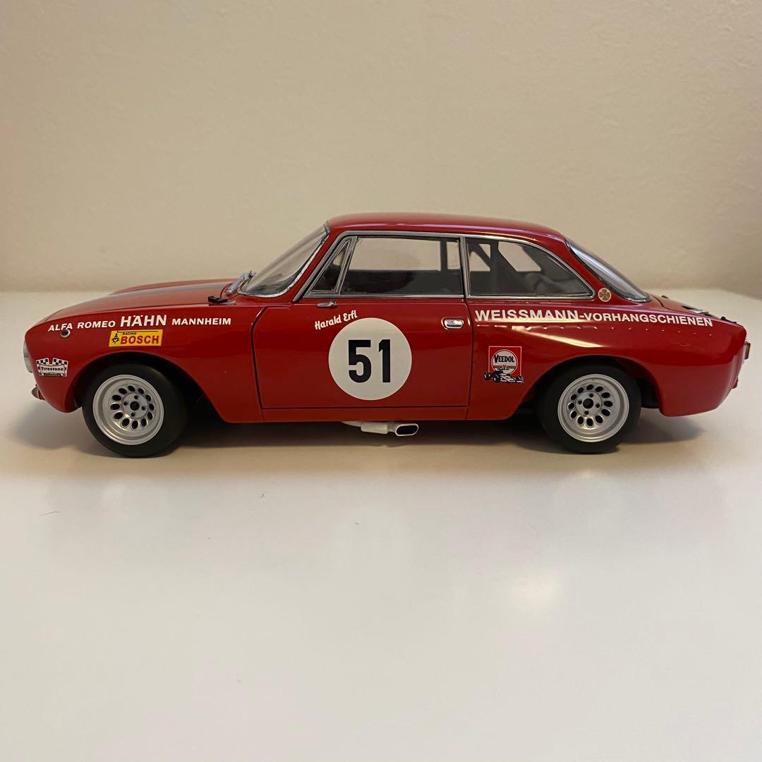 オートアート 1/18 アルファロメオ ジュリア