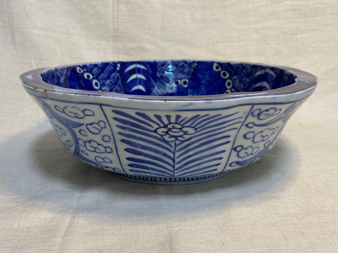 伊万里 古伊万里 染付 ベロ藍 花の図 蝶の図