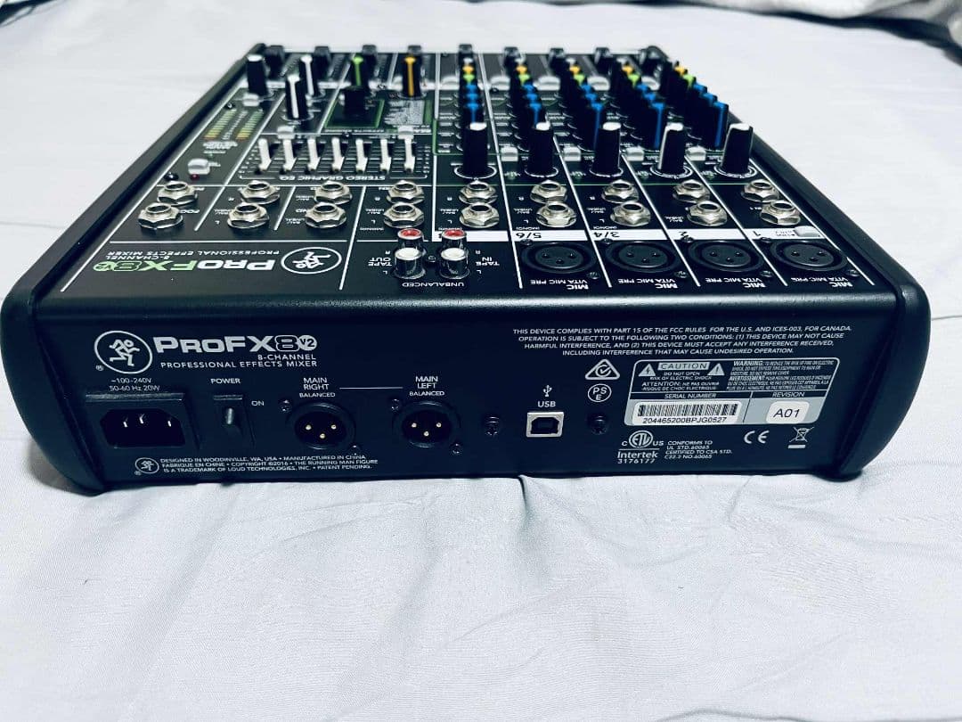 Mackie PROFX8 アナログミキサー