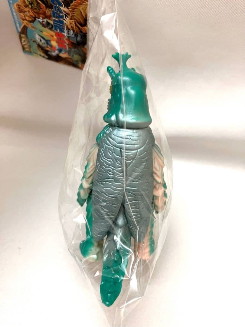 特撮大百科 ゴジラブルマァク伝説 ゴジラ蓄光バージョン - メルカリ