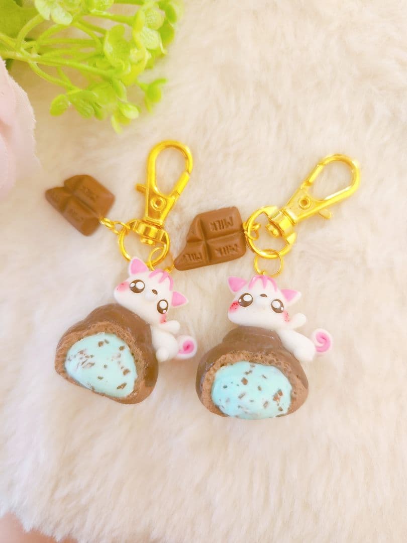 香水瓶　バンビ&くま　シャカシャカキーホルダー　樹脂粘土　チャーム