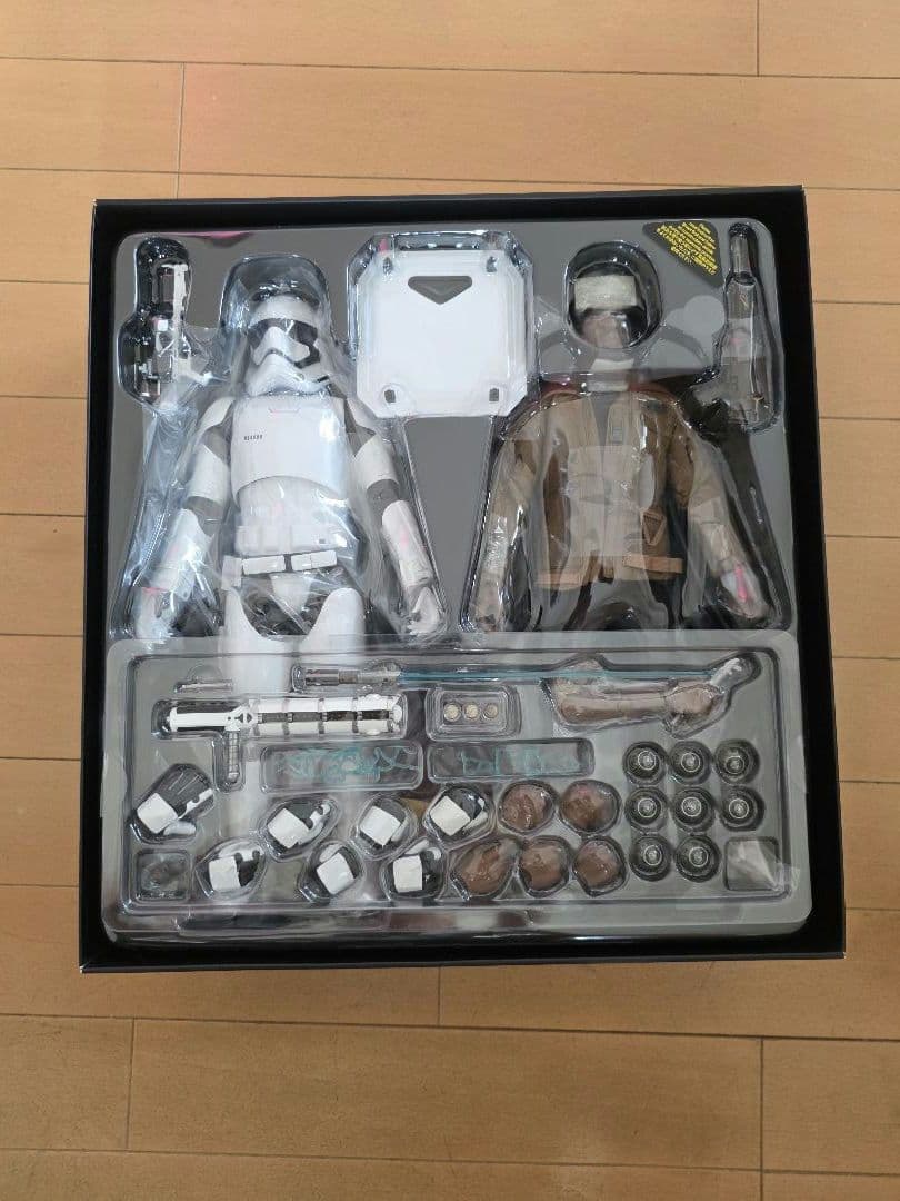 ホットトイズ スターウォーズ フィン ストームトルーパー Finn