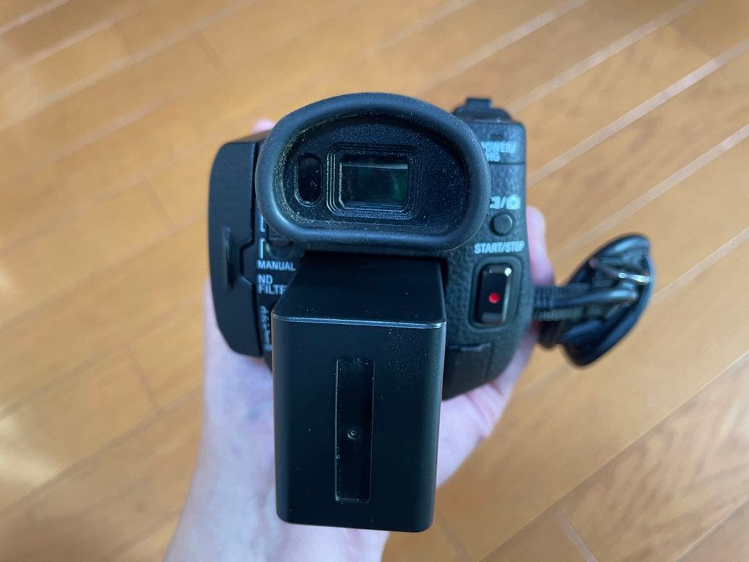 ソニーSONY ビデオカメラ FDR-AX100 4K (三脚セット付き)