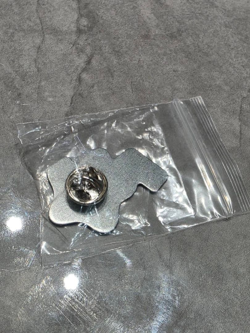 スパーク ピンバッジ