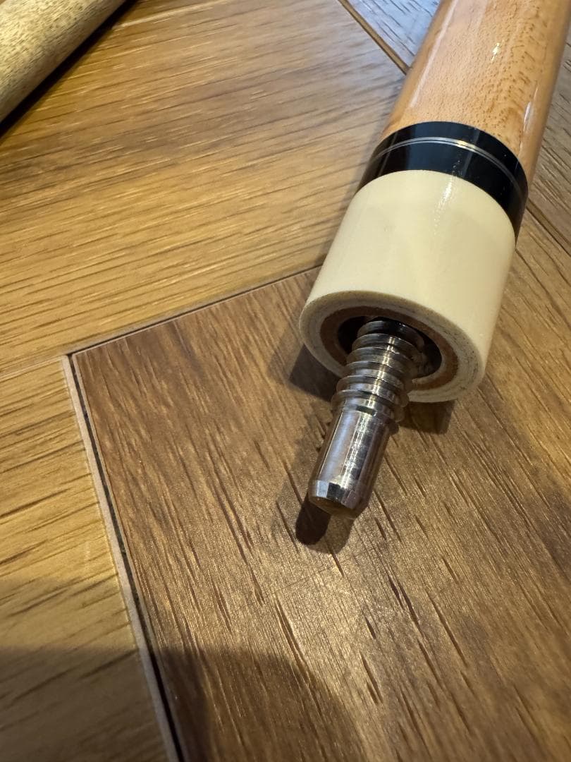 Mezz Cues メッヅキュー ビリヤードキュー