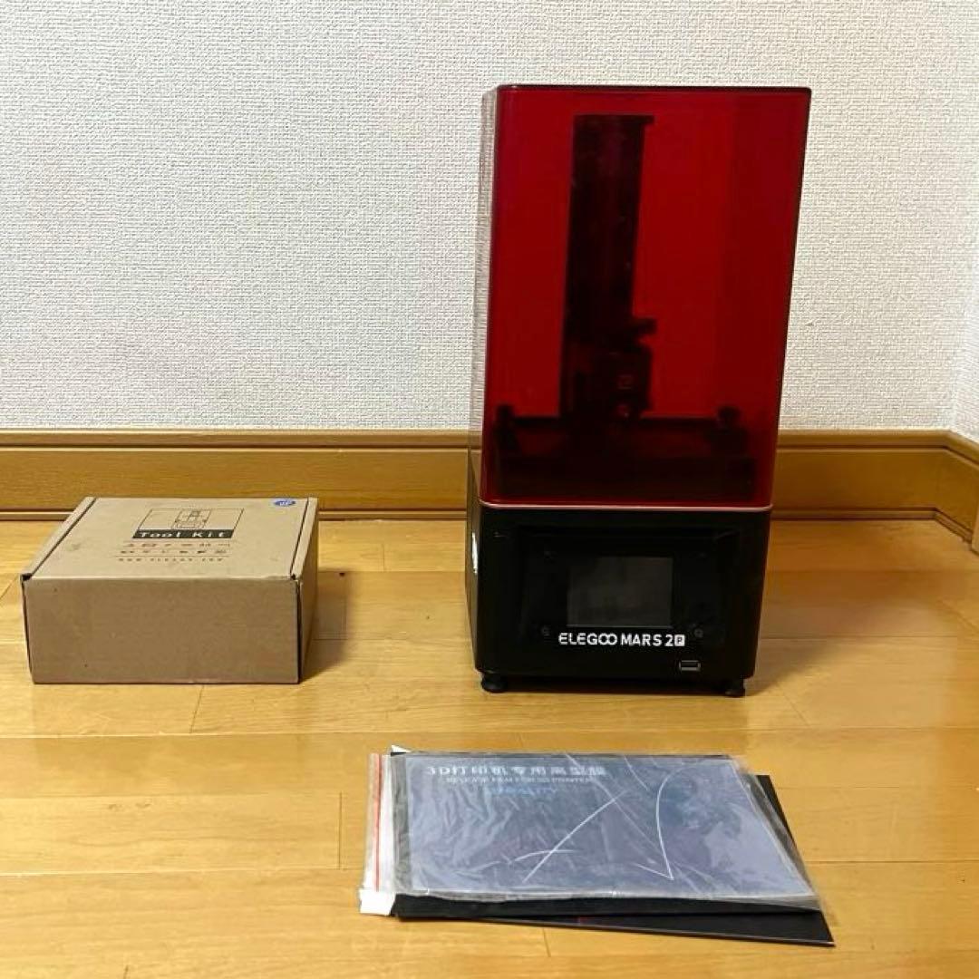 青磁 李朝青磁 角皿 陽刻 華の図 蔵出し 2客 青磁 李朝青磁 角皿 陽刻