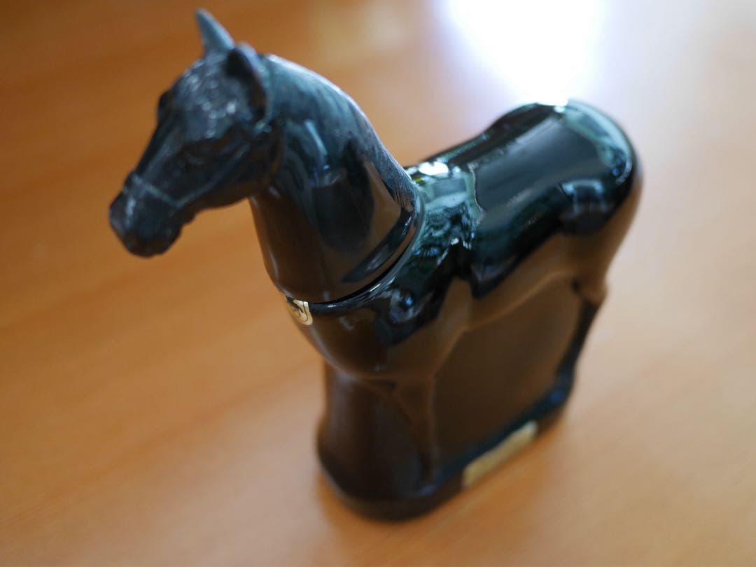 【未開封】神楽酒造　焼酎　麦焼酎 神楽酒造 本格焼酎 くろうま天駆 25度 900ml 瓶 6本 1ケース 麦焼酎