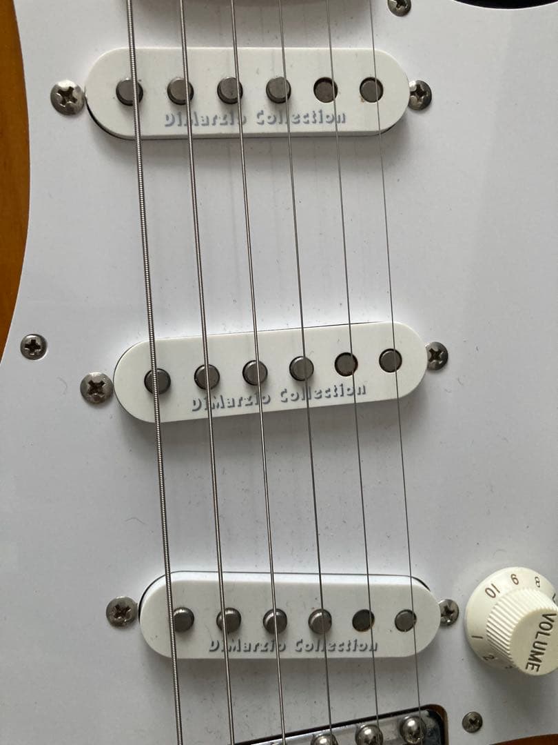 Fender Japan ST57-105DMC ラッカー塗装 ストラト VSP