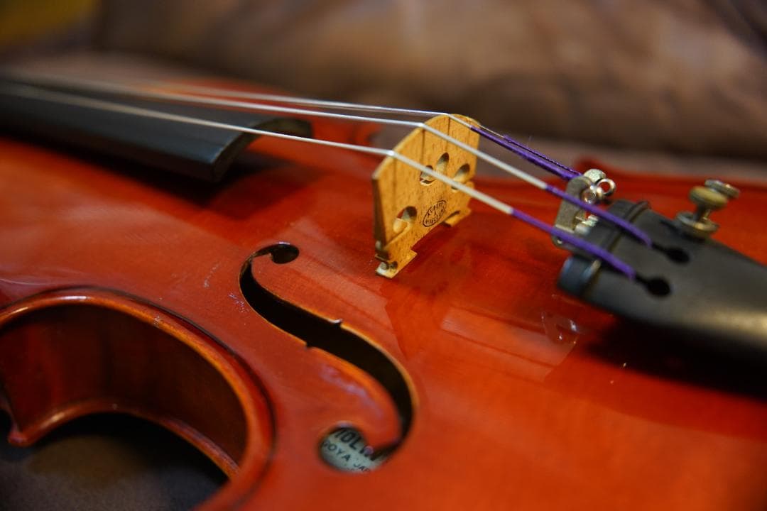 【黄金期・良音】　スズキ　バイオリン　No.330 1/2　70年代　新品弓