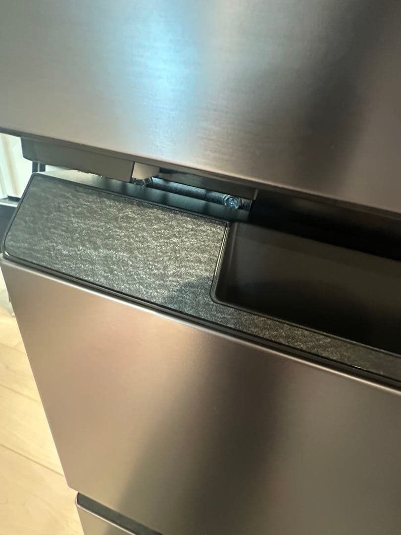 SHARP 6ドア　冷蔵庫　2023年製　メタルドア