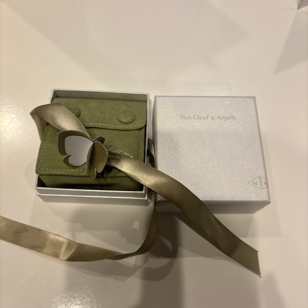 ヴァンクリーフ&アーペル リングケース 保証書入れ 空箱 取説クリーニングセット