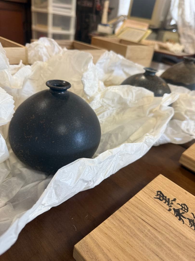 一輪差し 荒田耕治 笠間焼