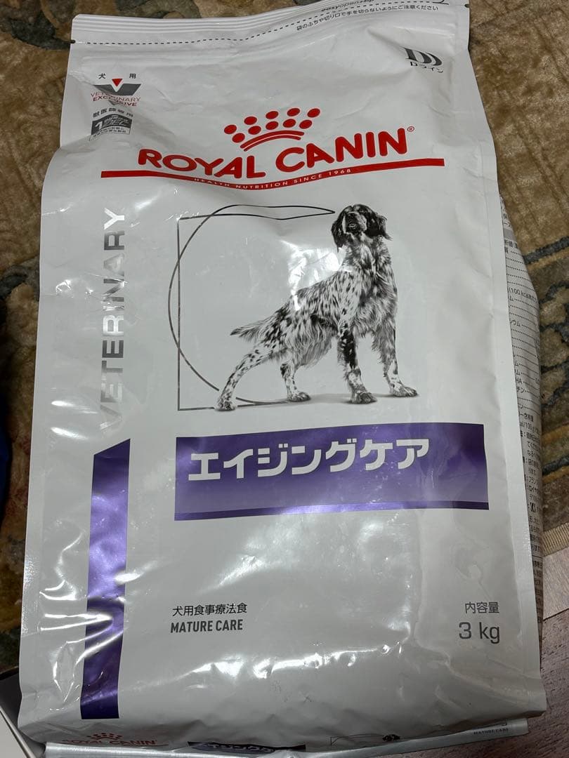 ROYAL CANIN エイジングケア 3kg - メルカリ
