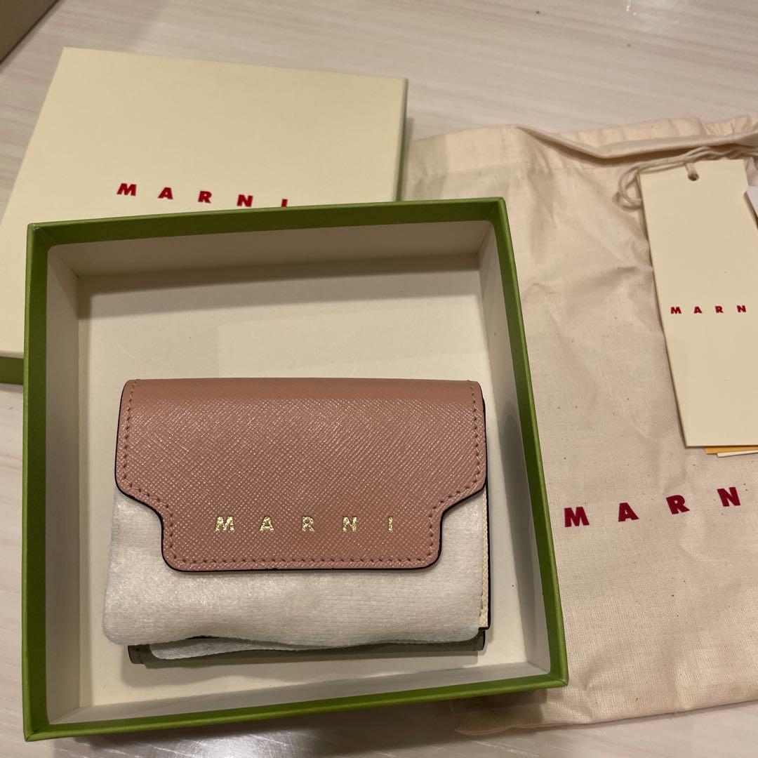 新品未使用 MARNI サフィアーノ 三つ折り財布