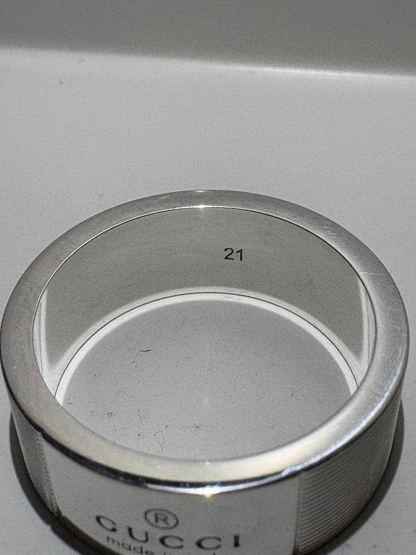 GUCCI ロゴシルバーリング 刻印サイズ:21号【箱/ポーチ付】