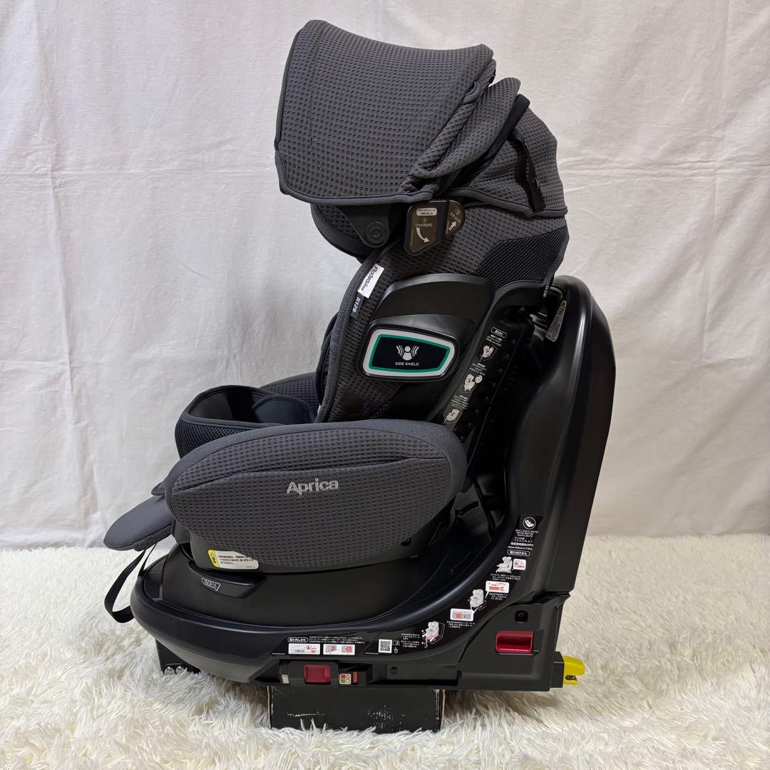 極美品　アップリカ フラディアグロウ セーフティプラス　プレミアム チャイルド