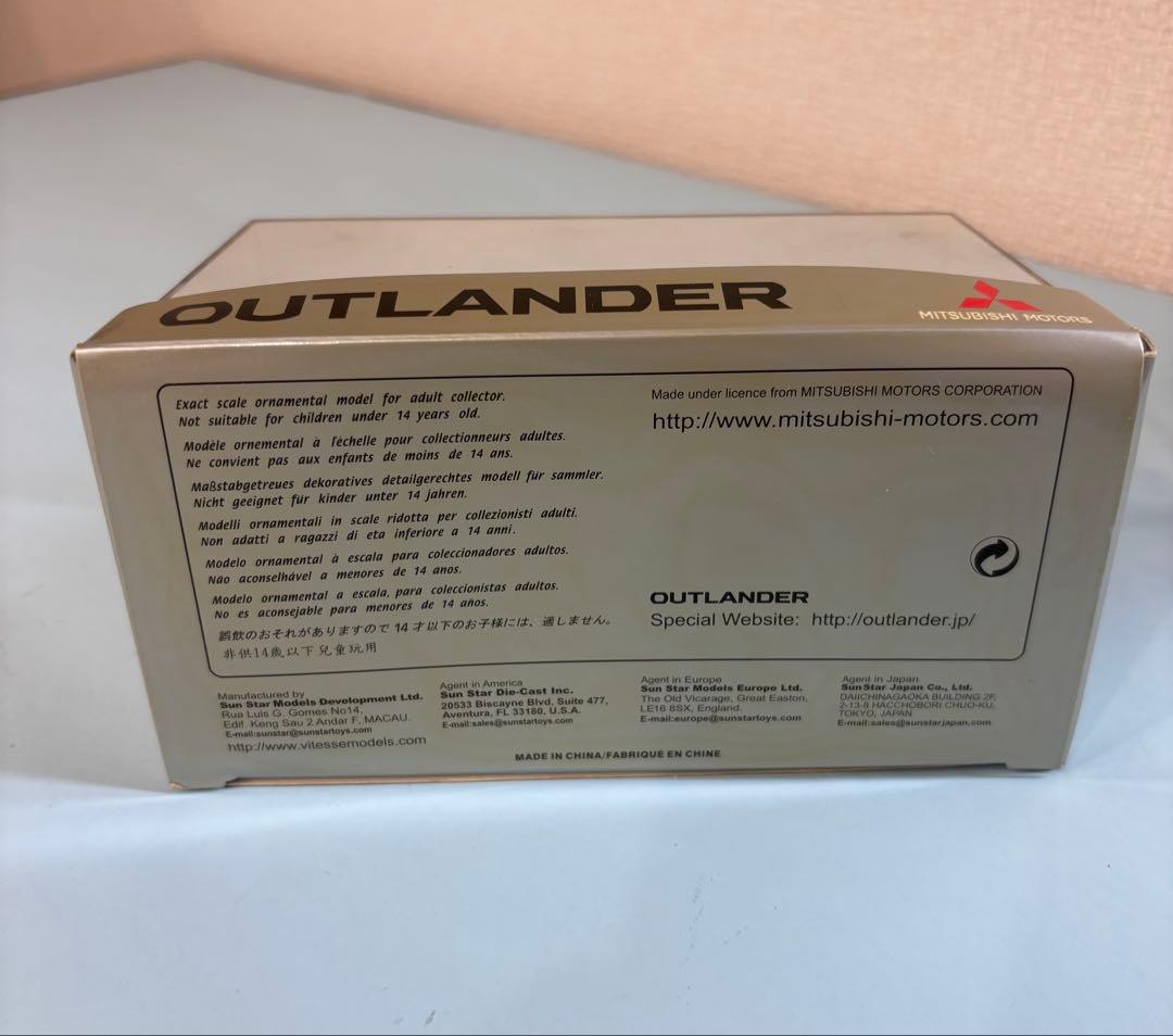 ミニカー　三菱　車種：OUTLANDER　＃⑭