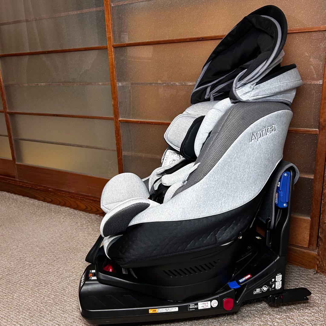 美品 Aprica アップリカ クルリラ ISOFIX チャイルドシート 回転式