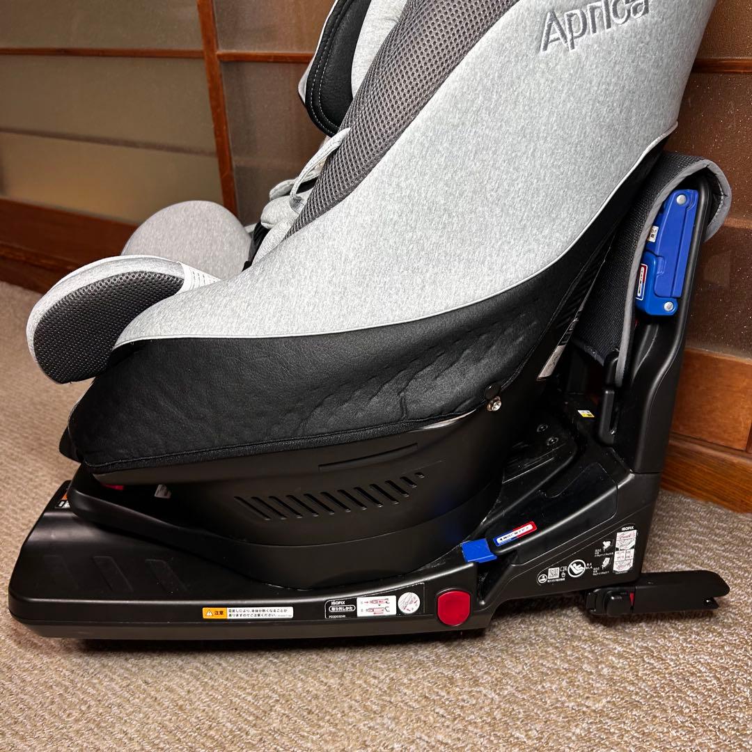 美品 Aprica アップリカ クルリラ ISOFIX チャイルドシート 回転式