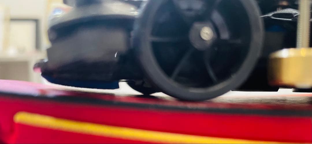 ミニ四駆 MEシャーシ 幅狭2軸ATスラダン 1軸アンカー - メルカリ