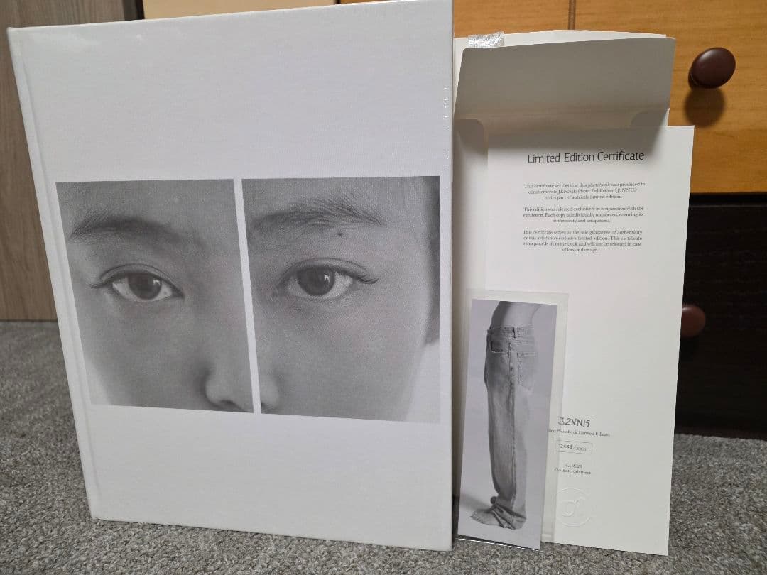 J2NNI5 JENNIE popup フォトブック - メルカリ