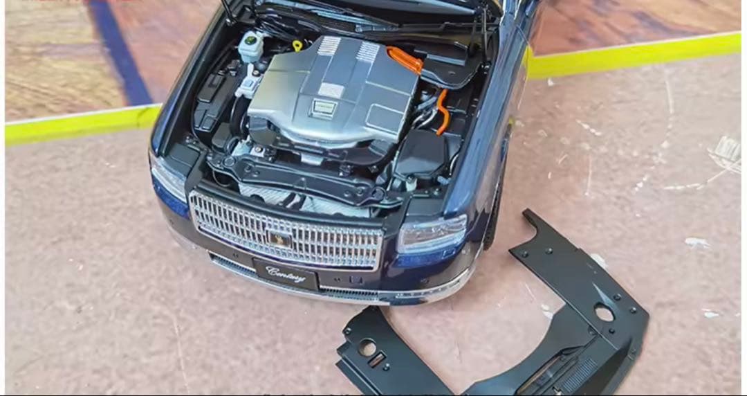 LCD 1:18 TOYOTA センチュリー 合金製 フルオープンカーモデルカー