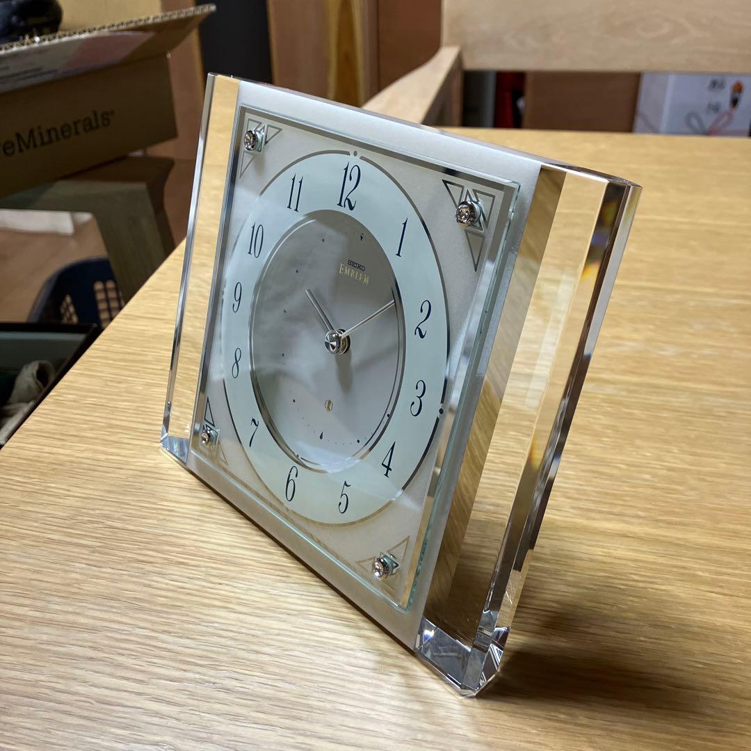 セイコーエンブレム置き時計