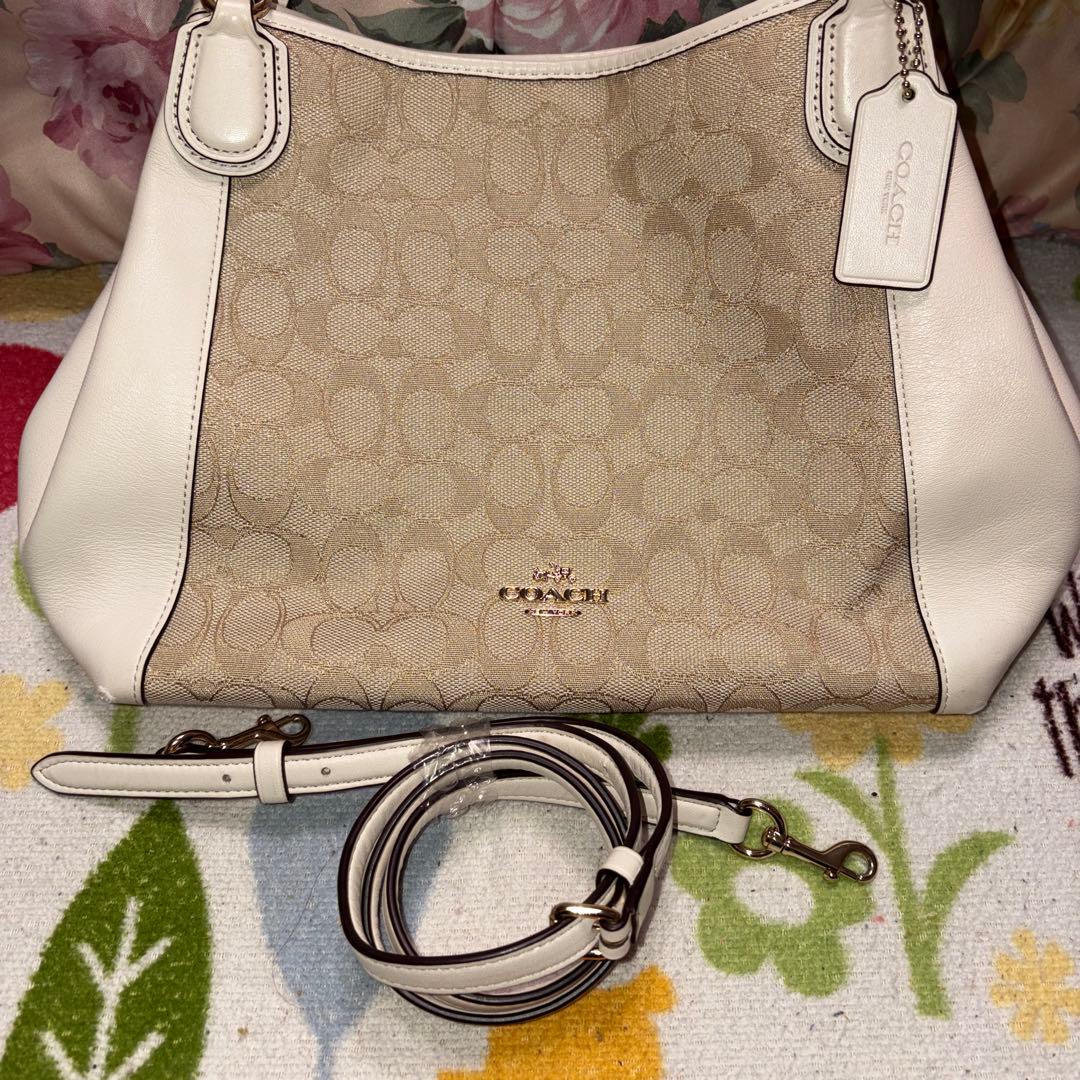 Tomomi　　COACH ハンドバッグ ベージュ ロゴ入り　2way