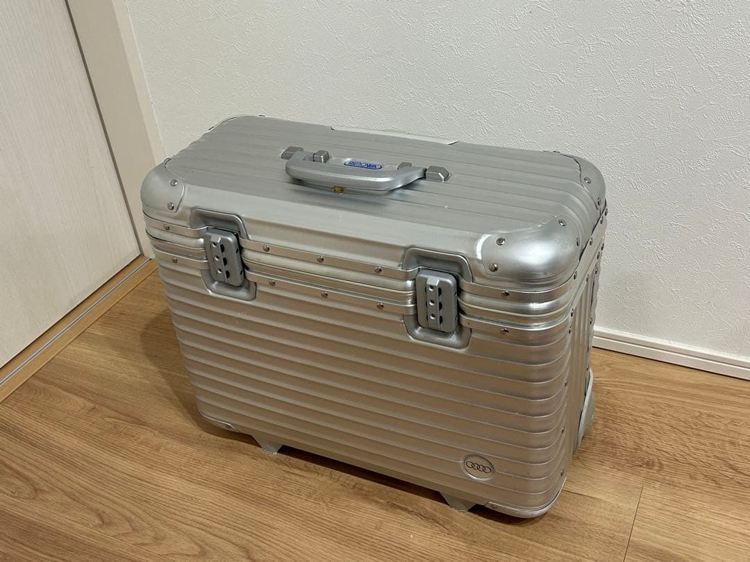 RIMOWAリモワ トパーズ2輪パイロット・トロリーリモワロゴPC対応バッグ