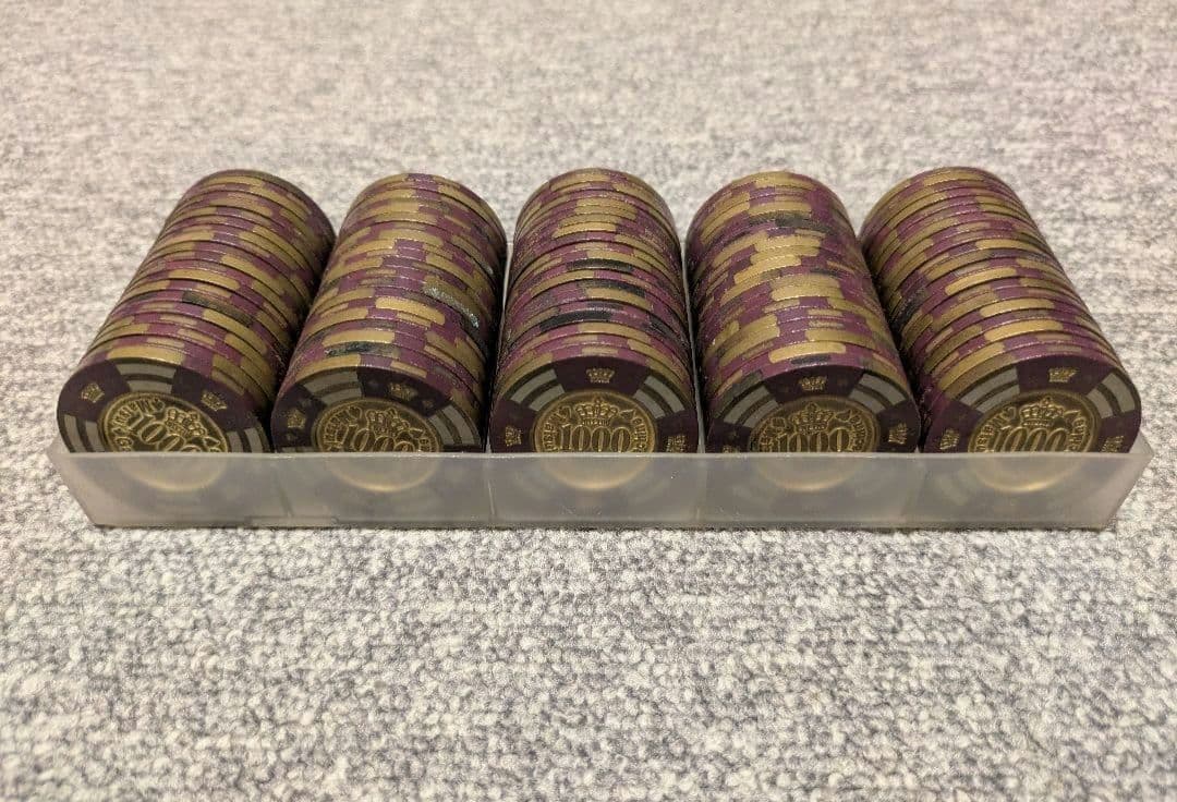 MGM カジノチップ$1000表記　100枚　ポーカー　バカラ　チップ　カジノ