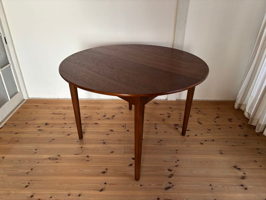 Jentique/ジェンティーク　ラウンドエクステンションテーブル