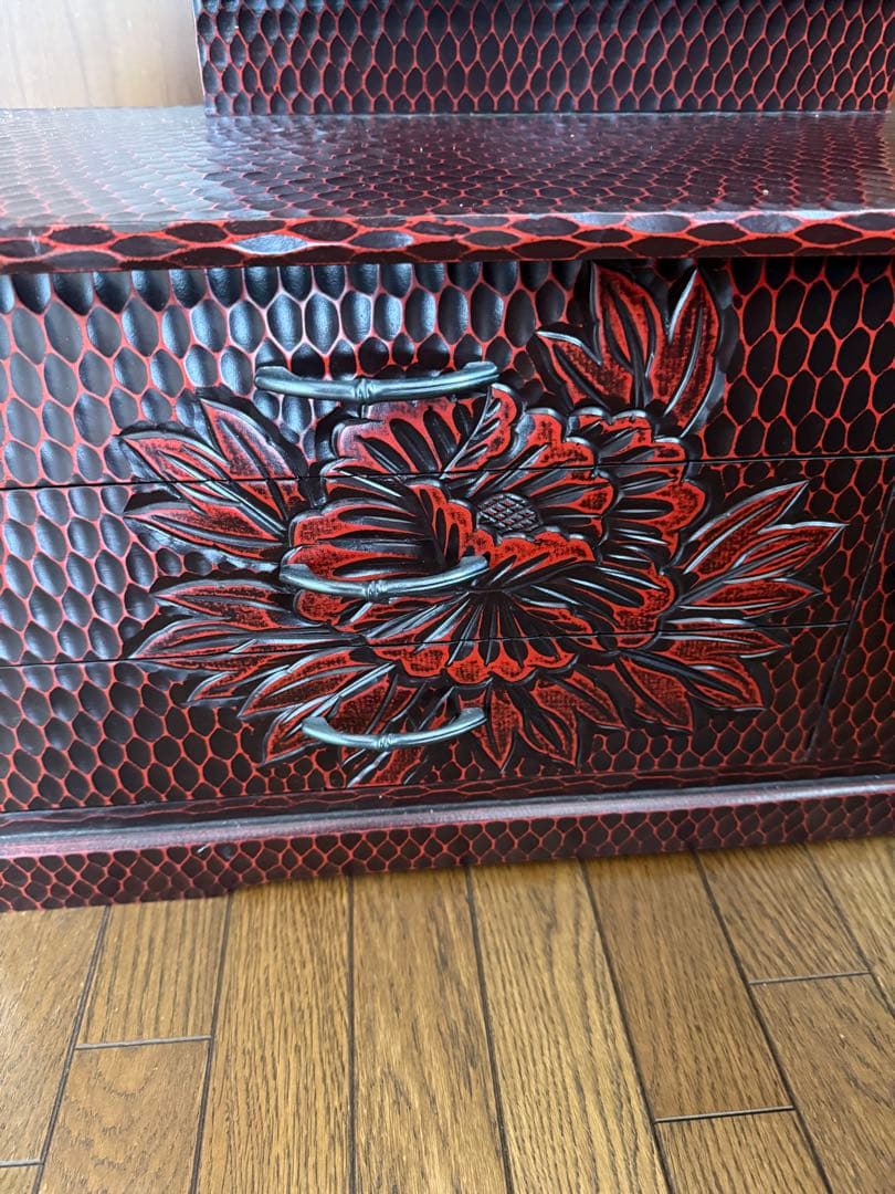 鏡台】鎌倉彫、ダークブラウンの三面鏡の通販はau PAY マーケット