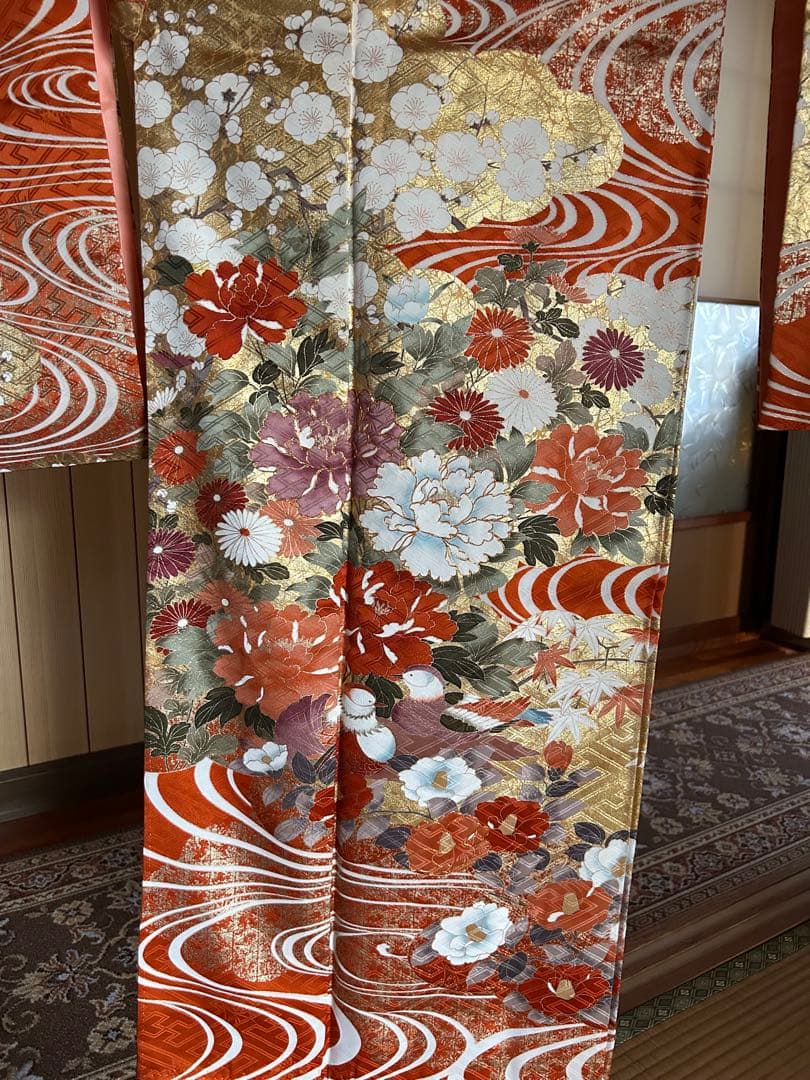 振袖 オレンジ 波模様 花柄 金