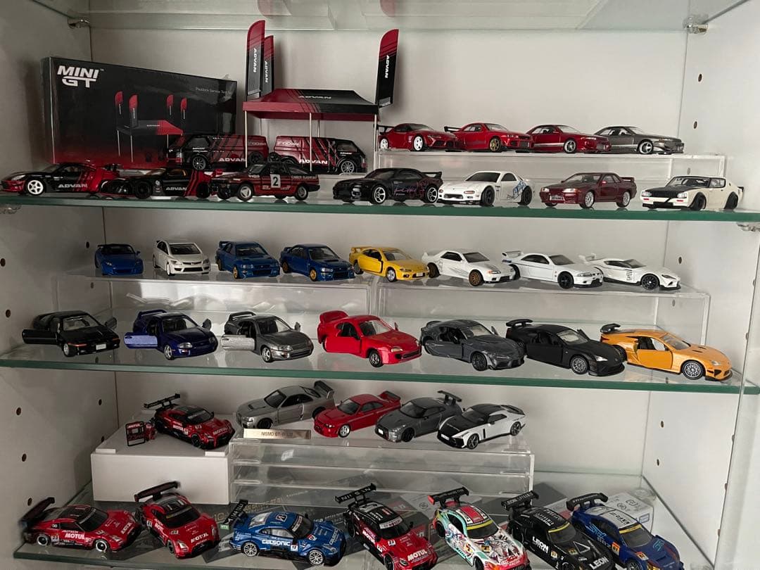 新品未開封】MINI GT Mercedes-Benz ActrosADVAN 新品未開封】MINI GT